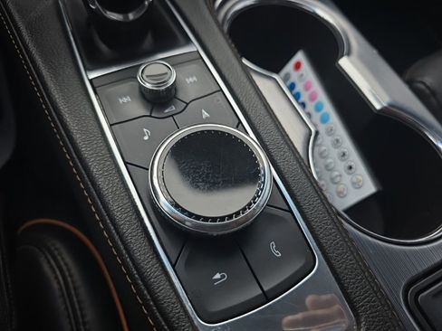 Used 2020 Cadillac CT4 V w/ Climate Package image 28