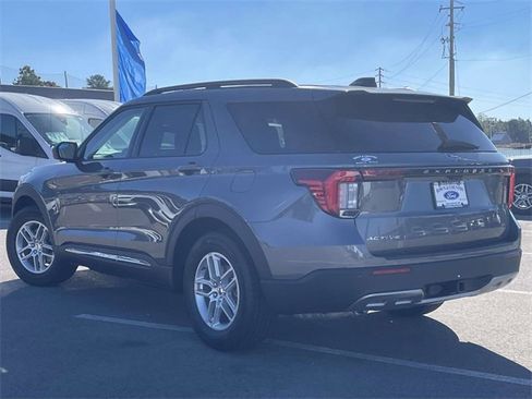 New 2025 Ford Explorer Active w/ Active Comfort Package image 4