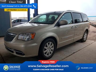 Used 2016 Chrysler Town & Country Touring w/ Driver Convenience Group