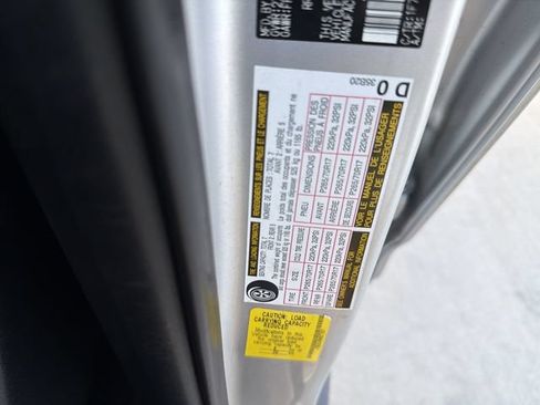 Used 2022 Toyota 4Runner SR5 RWD image 36