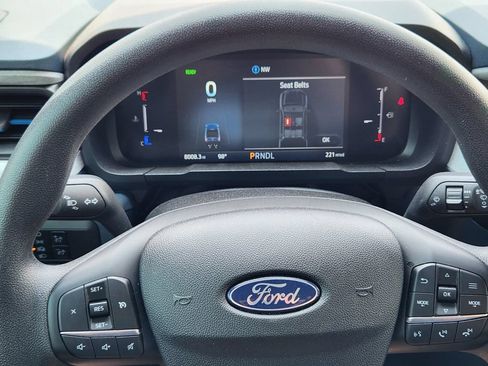 Used 2025 Ford Maverick XLT w/ Equipment Group 301A AWD/4WD image 13