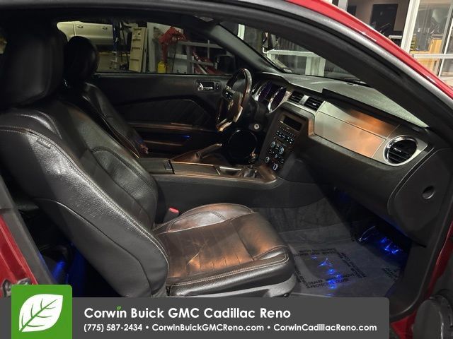 Used 2011 Ford Mustang GT Premium w/ Comfort Pkg RWD image 14