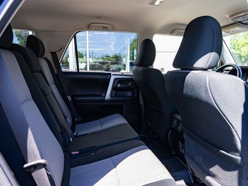 Used 2020 Toyota 4Runner SR5 AWD/4WD image 26
