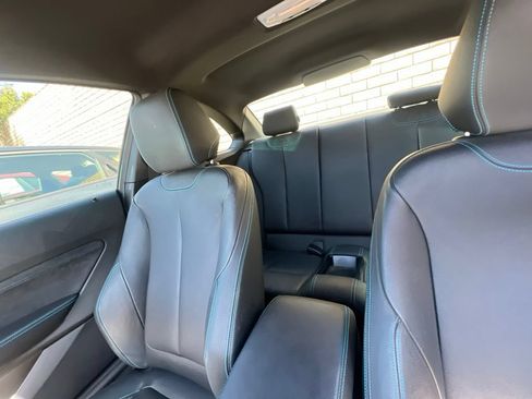 Used 2017 BMW M2 RWD image 13