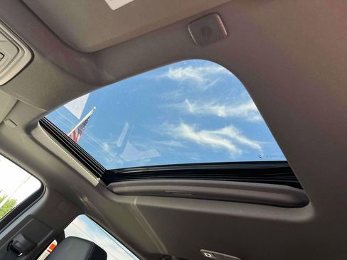 New 2026 GMC Sierra 1500 SLT w/ SLT Premium Plus Package image 31