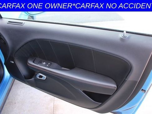 Used 2015 Dodge Challenger R/T Plus image 22