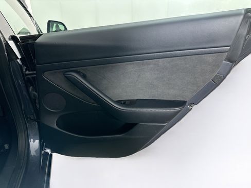 Used 2023 Tesla Model 3 Standard Range image 29