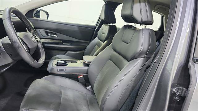 Certified 2024 Nissan Ariya AWD image 11