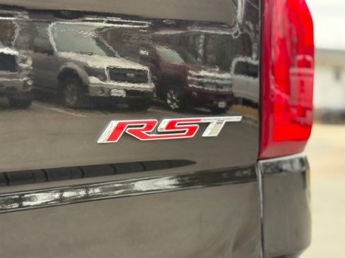 Used 2020 Chevrolet Silverado 1500 RST image 12