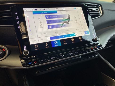 New 2026 Jeep Grand Wagoneer Limited w/ Premium Group II image 38