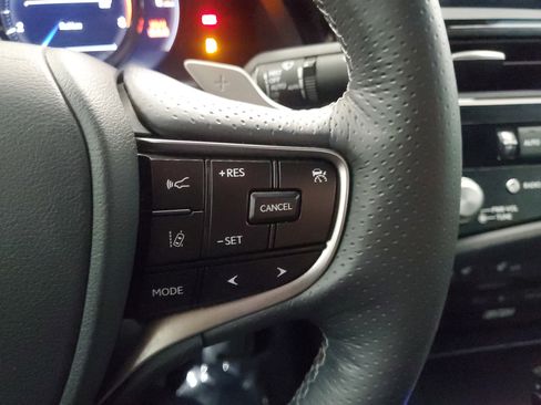 Used 2022 Lexus ES 350 F Sport image 27