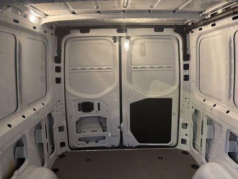 Used 2023 Mercedes-Benz Sprinter 144 Cargo image 20