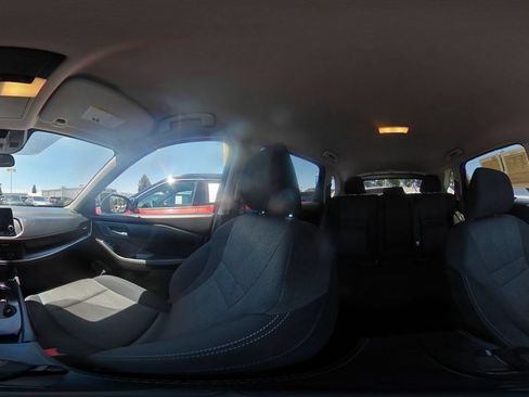 Used 2025 Nissan Rogue SV FWD image 42
