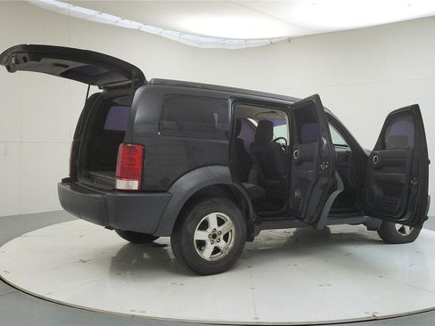 Used 2008 Dodge Nitro SXT image 13