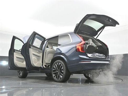 New 2026 Volvo XC90 B6 Ultra image 60