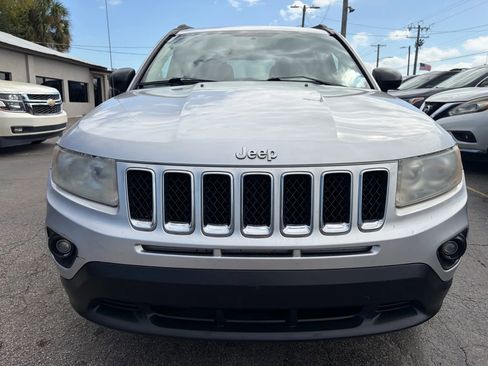 Used 2013 Jeep Compass Latitude image 2