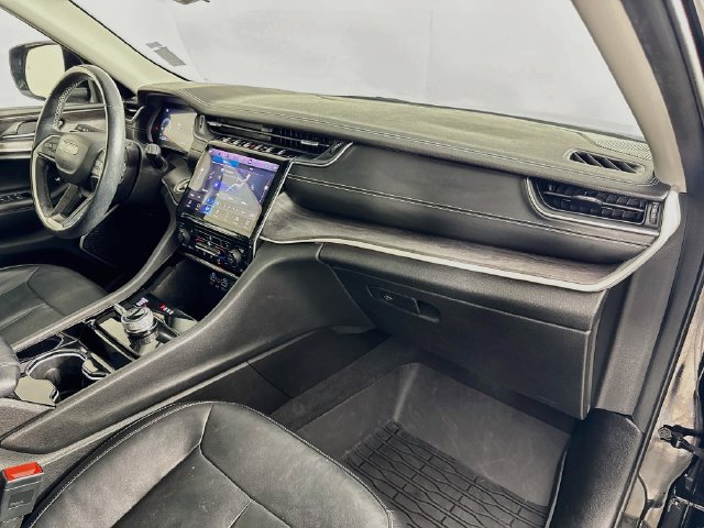 Used 2022 Jeep Grand Cherokee L Limited AWD/4WD image 37