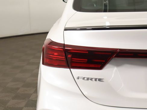 Used 2024 Kia Forte GT-Line w/ GT-Line Premium Package FWD image 17