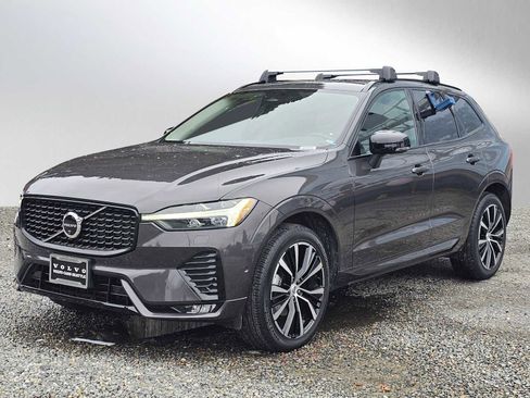 Certified 2025 Volvo XC60 B5 Plus w/ Protection Package Premier image 7