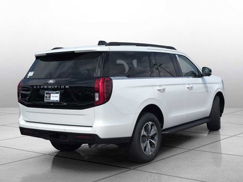 New 2027 Ford Expedition Active RWD image 14