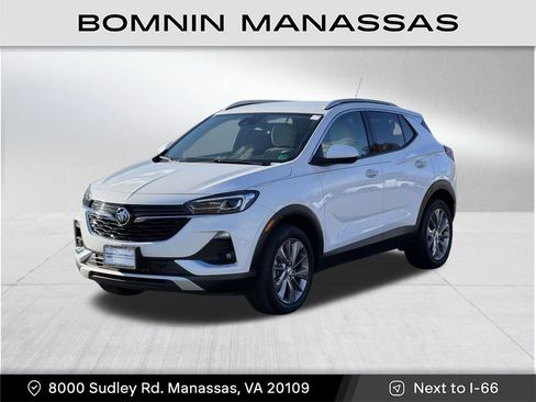 Used 2022 Buick Encore GX Essence w/ Experience Buick Package image 3