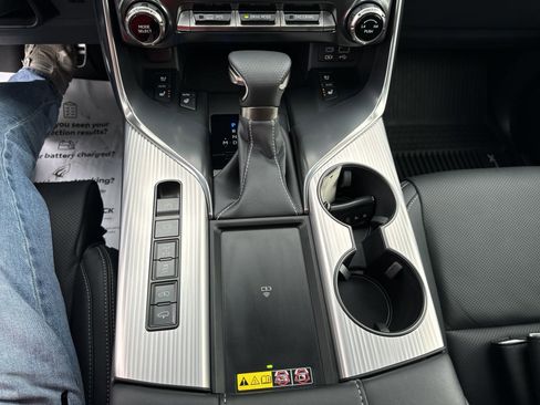 Used 2024 Lexus LX 600 F Sport image 22