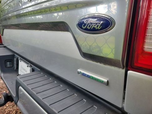 Used 2018 Ford F150 Platinum w/ Equipment Group 701A Luxury AWD/4WD image 21