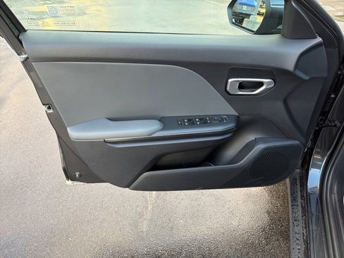 New 2025 Kia K4 LXS image 29
