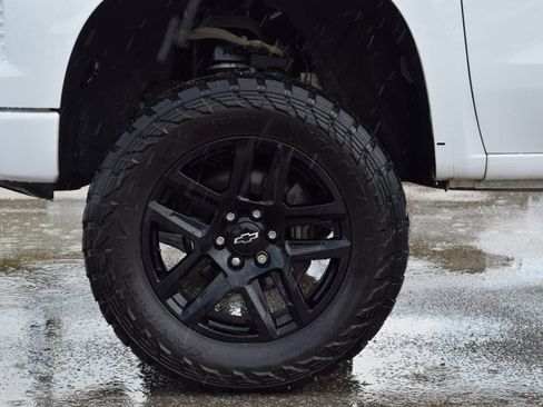 Used 2022 Chevrolet Silverado 1500 Custom RWD image 25