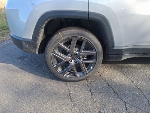 New 2026 Jeep Compass Limited image 7