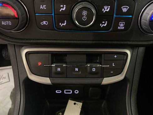Certified 2024 GMC Terrain SLE w/ Driver Convenience Package AWD/4WD image 19