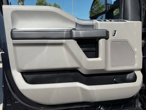 Used 2021 Ford F250 XLT w/ XLT Premium Package AWD/4WD image 24