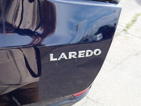 Used 2015 Jeep Grand Cherokee Laredo w/ Quick Order Package 23E AWD/4WD image 6