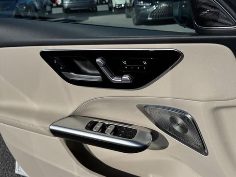 Used 2024 Mercedes-Benz C 300 4MATIC Sedan image 17