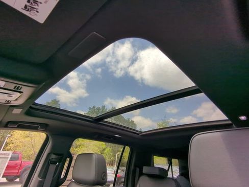 New 2026 GMC Yukon XL Denali w/ Sun & Power Step Package AWD/4WD image 35