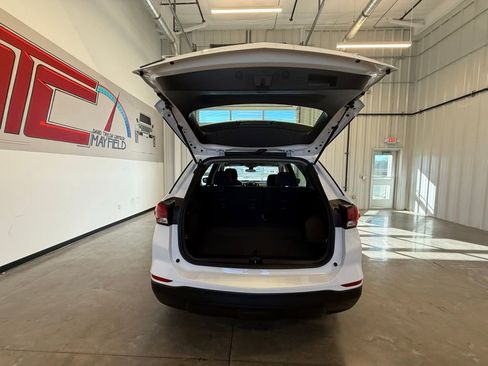 Used 2024 Chevrolet Equinox LS w/ Sport Edition image 14