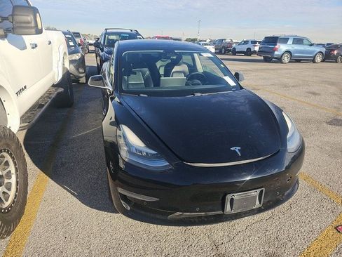Used 2019 Tesla Model 3 Performance image 3