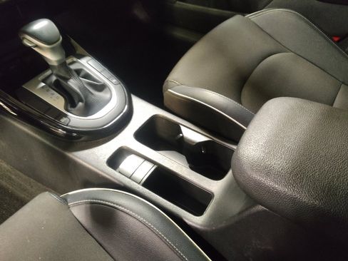 Used 2024 Kia Forte GT-Line w/ GT-Line Premium Package image 26