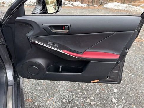 Used 2022 Lexus IS 300 300 w/ Premium Package image 10