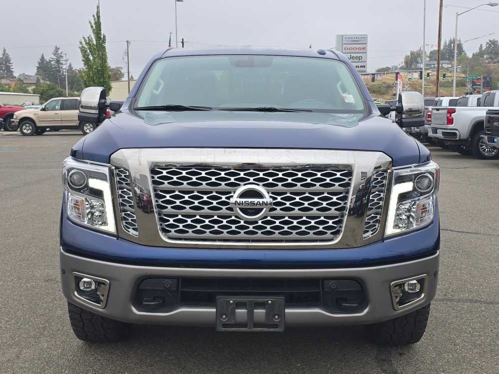 Used 2018 Nissan Titan Platinum Reserve w/ Platinum Utility Package AWD/4WD image 5