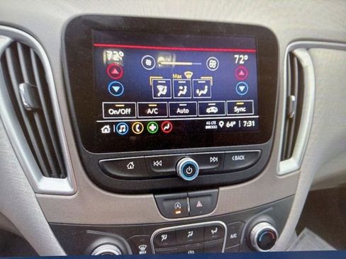 Used 2025 Chevrolet Malibu LT FWD image 21