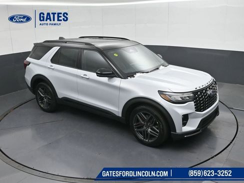 New 2026 Ford Explorer ST w/ Sun And Sound Package image 43