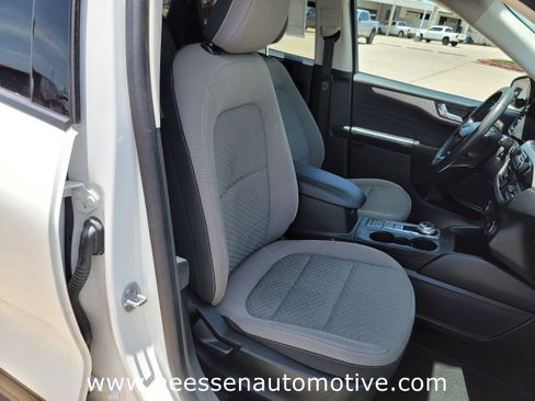 Used 2021 Ford Escape SE w/ Convenience Package image 10
