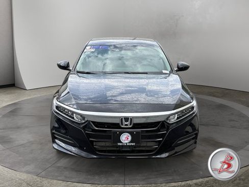 Used 2019 Honda Accord LX image 2
