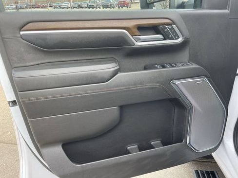 Used 2024 Chevrolet Silverado 3500 High Country w/ High Country Premium Package image 10