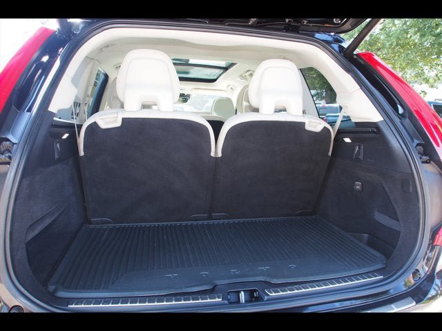 Used 2019 Volvo XC90 T6 Momentum w/ Protection Package Premier AWD/4WD image 5