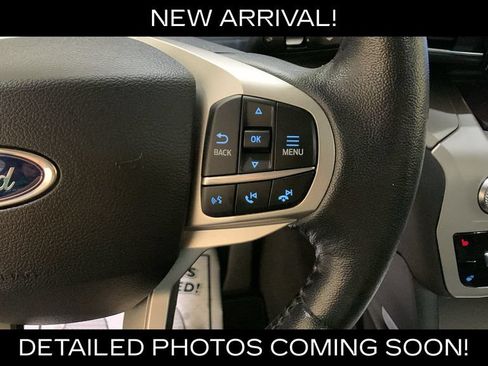 Used 2022 Ford Explorer XLT w/ Equipment Group 202A AWD/4WD image 36