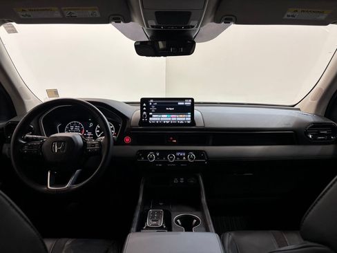 Certified 2025 Honda Pilot EX-L image 11
