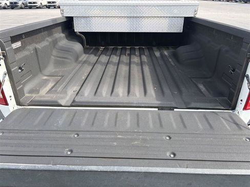 Used 2016 Nissan Frontier S w/ S Preferred Package RWD image 8