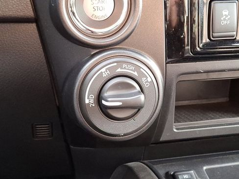 Certified 2024 Nissan Titan SV w/ SV Bronze Edition Package image 18